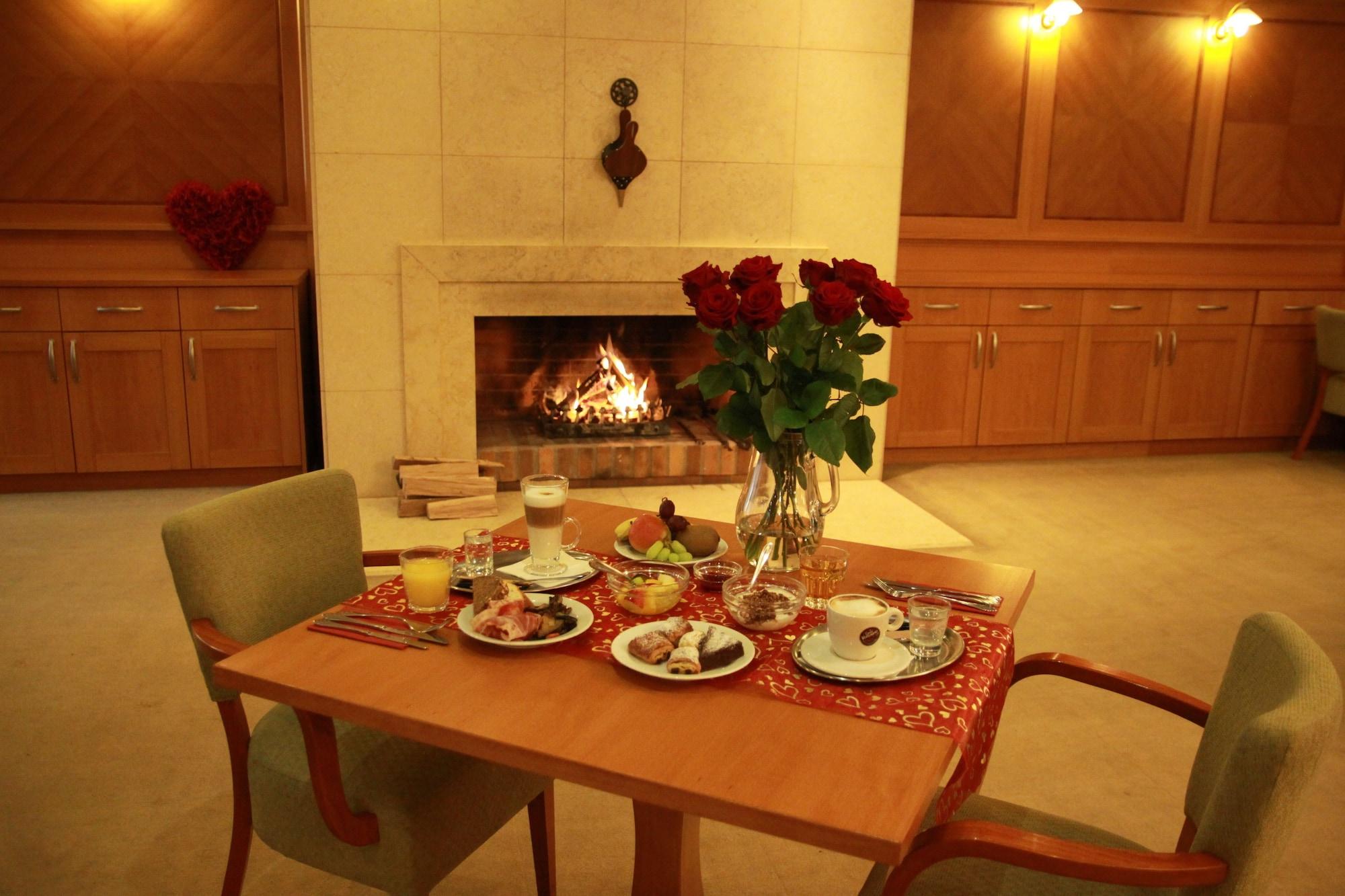 Dolce Villa Prague Ngoại thất bức ảnh