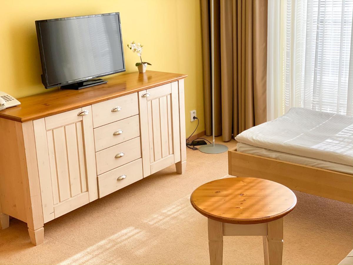 Dolce Villa Prague Ngoại thất bức ảnh